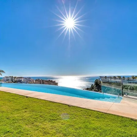 Luxury Apt. The One - Jacuzzi, , Gym & Pool